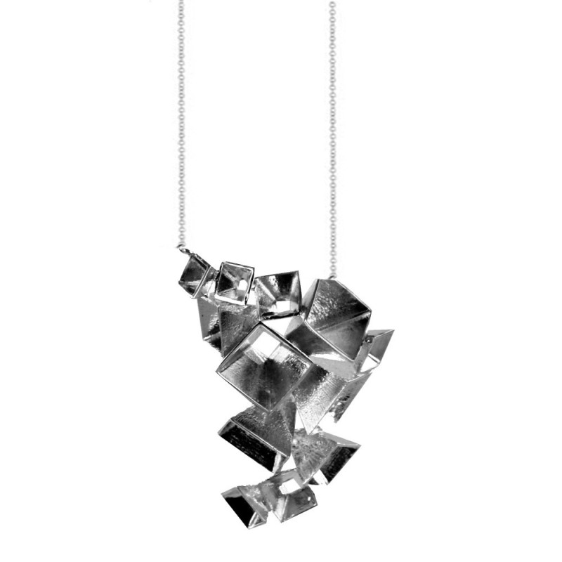 Collier pendentif contemporain argent 925 – Cascade de quadrilatères
