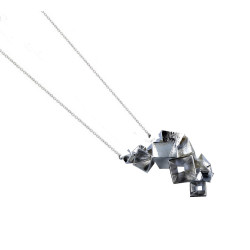 Collier pendentif contemporain argent 925 – Cascade de quadrilatères