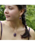 Des bijoux faits main pour femme - élégants et poétiques